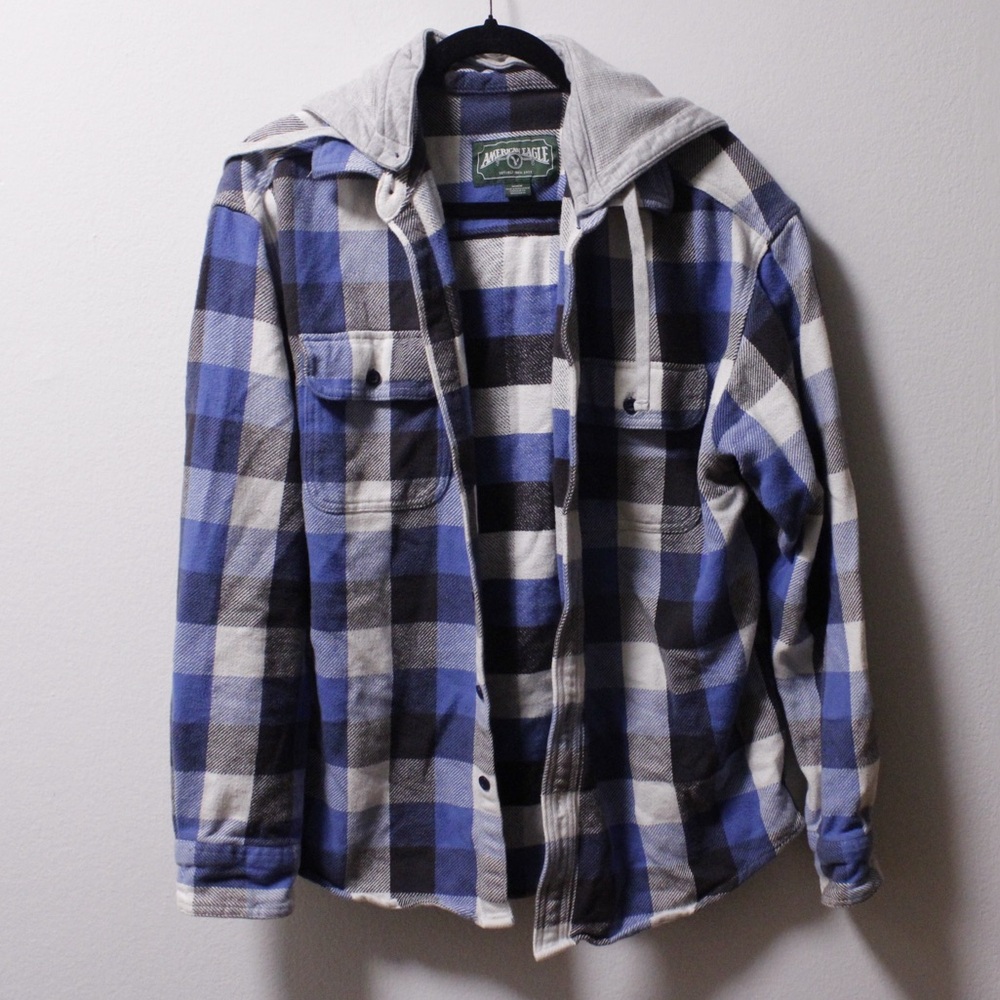 American Eagle Outfitters Blue and Black Checkered Hoodie